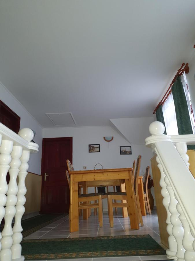 Hotel Gála Panzió Simontornya Esterno foto