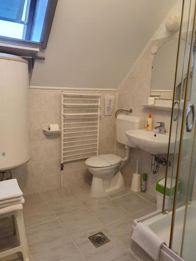 Hotel Gála Panzió Simontornya Esterno foto